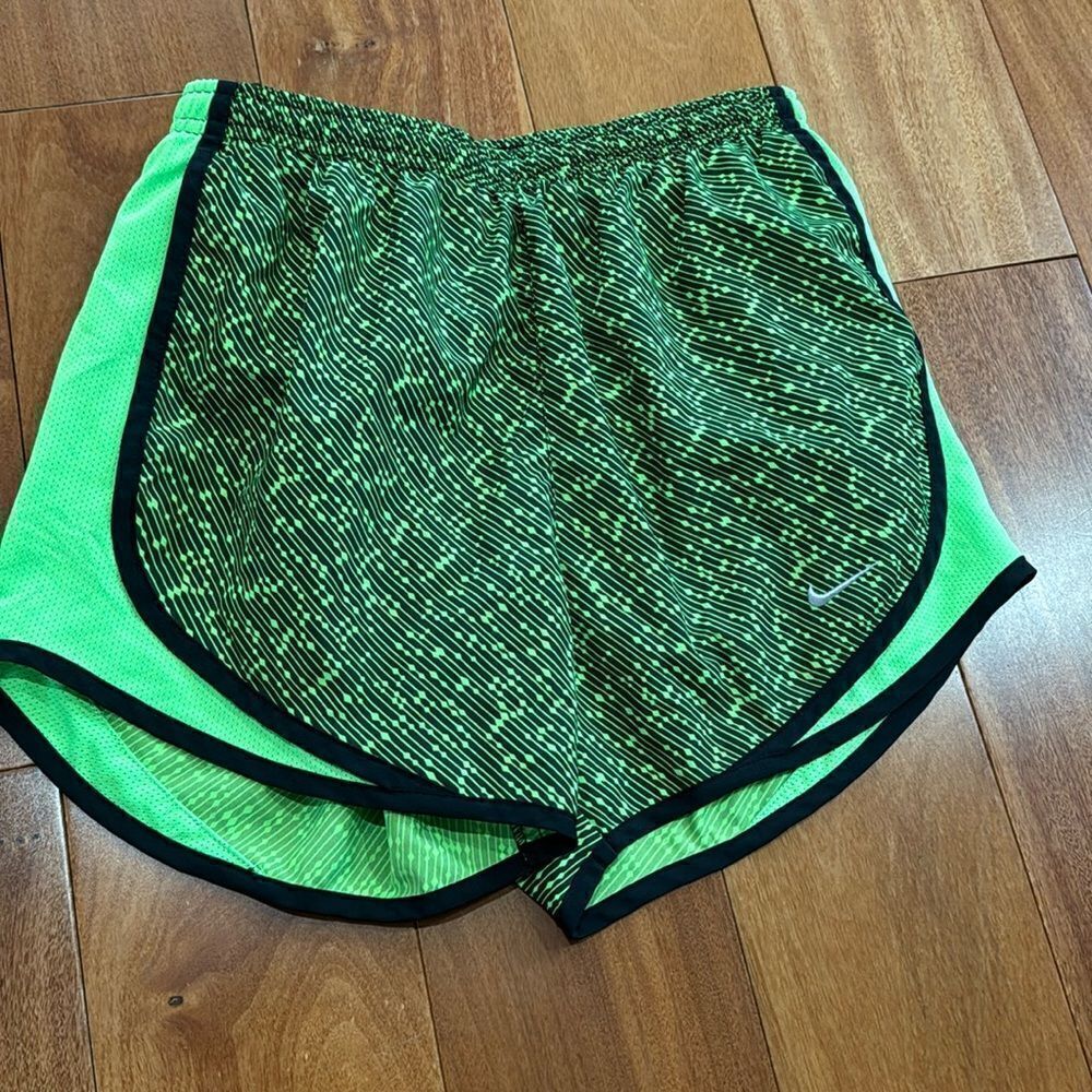 Nike‎ Dri-FIT Tempo Running Shorts Womens Neon Green Black Geometric XS